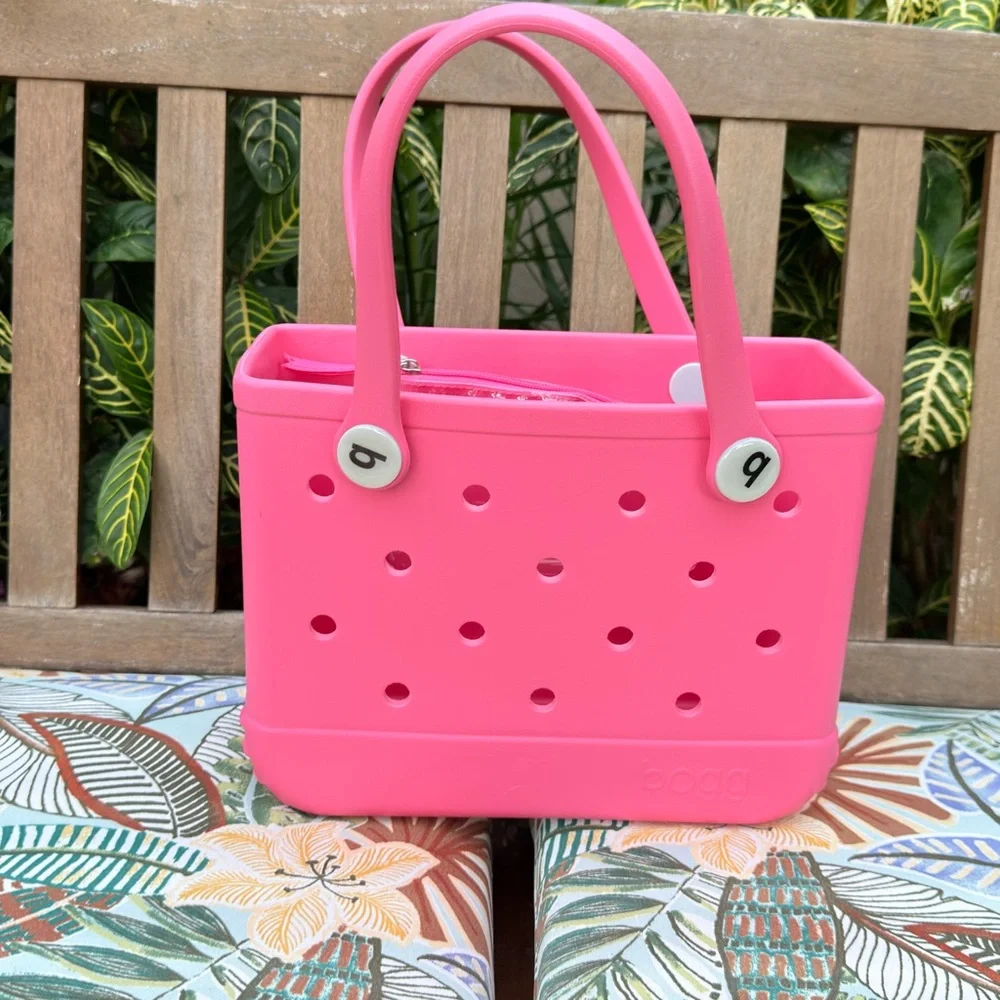 NWT Bitty Bogg Bag Pink– waterproof tote, includes snap-in pouch - Picture 3 of 6